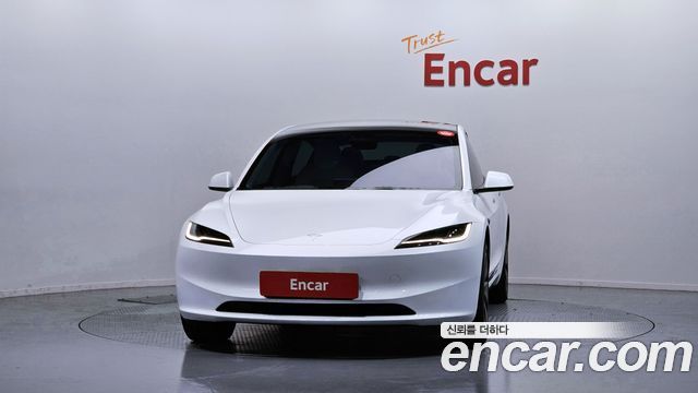 Tesla Model 3 RWD - фото 2
