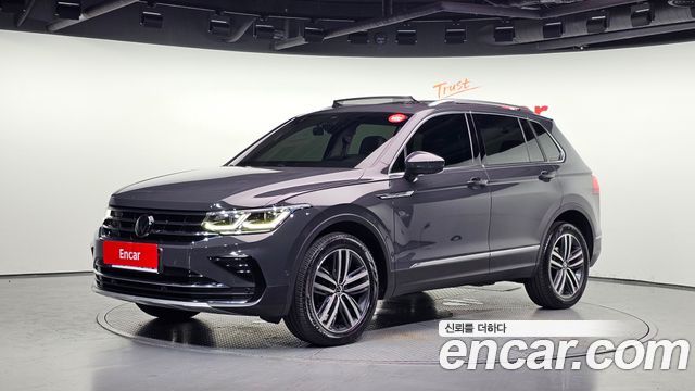 Volkswagen Tiguan 2-го поколения 2.0 TDI 4Motion Prestige - фото 0
