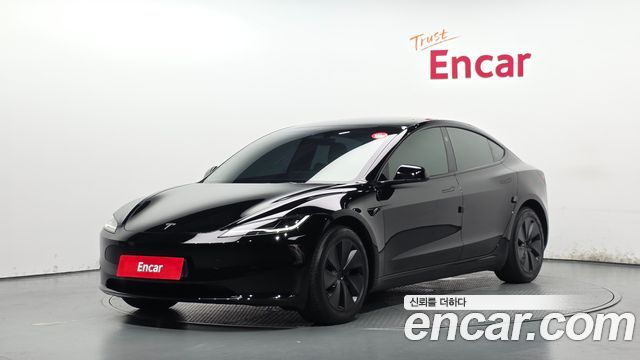 Tesla Model 3 Long Range AWD - фото 0