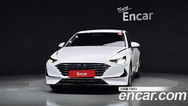 Hyundai Sonata DN8 2.0 Premium Family - фото 2