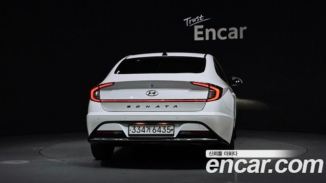 Hyundai Sonata DN8 2.0 Premium Family - фото 3
