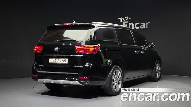 Kia Carnival Новый 7-Seater Limousine President - фото 1