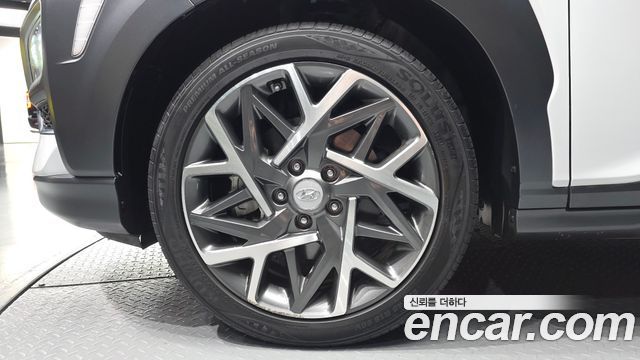 Hyundai Kona гибрид Premium Special - фото 4