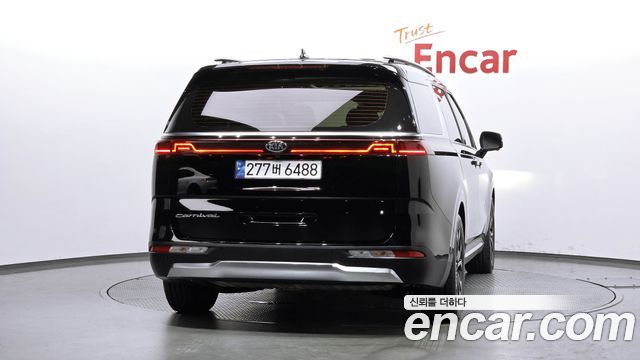 Kia Carnival 4-го поколения 9-Seater Signature - фото 3