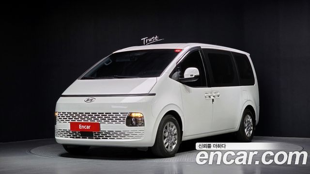 Hyundai Staria Tourer 11-Seater Modern - фото 0