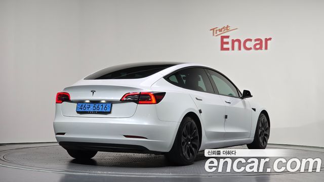 Tesla Model 3 Standard Range Plue RWD - фото 2