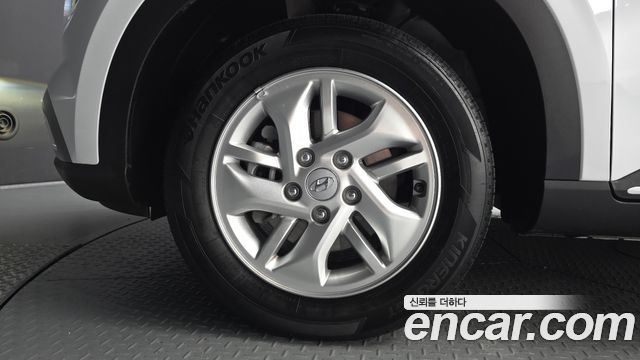 Hyundai Venue 1.6 Modern Plus - фото 4