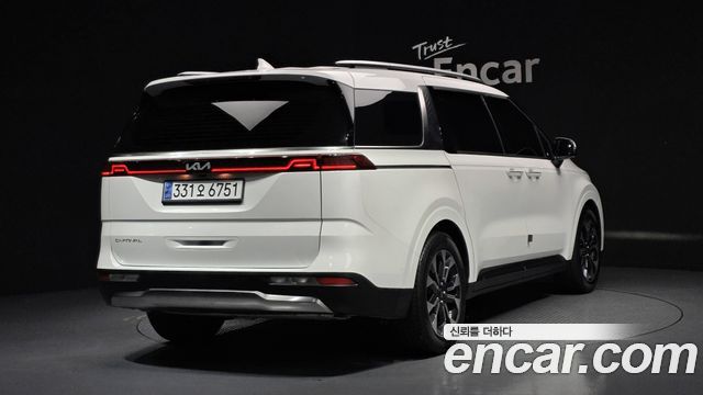 Kia Carnival 4-го поколения 7-Seater Noblesse - фото 1