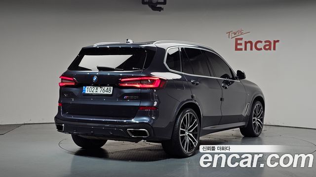 BMW X5 G05 M50i - фото 0