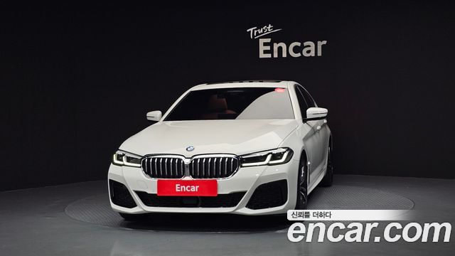 BMW 5-Series G30 520i M Sport - фото 2