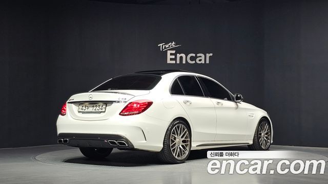 Mercedes-Benz C-Class W205 C63 AMG - фото 1