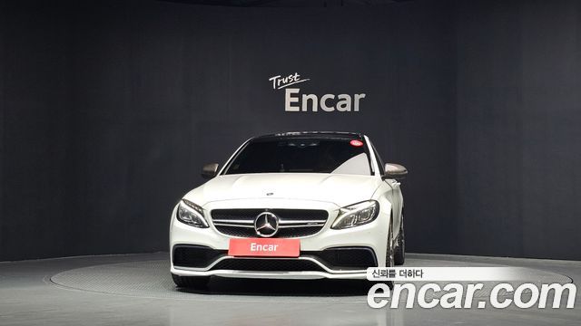 Mercedes-Benz C-Class W205 C63 AMG - фото 2