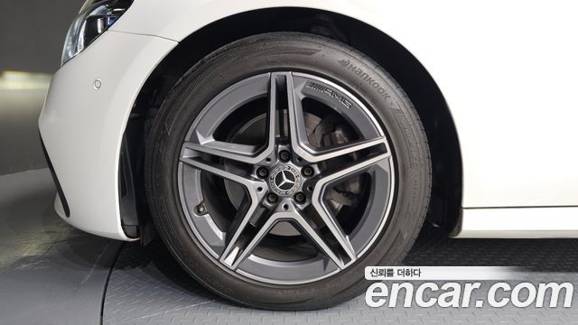 Mercedes-Benz E-Class W213 E250 AMG Line - фото 4