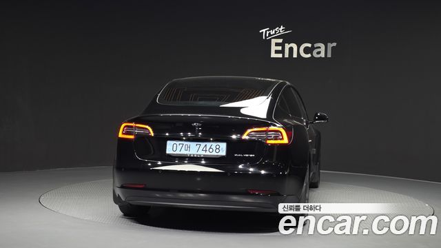 Tesla Model 3 Long Range AWD - фото 3