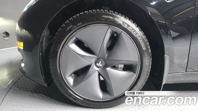 Tesla Model 3 Long Range AWD - фото 4