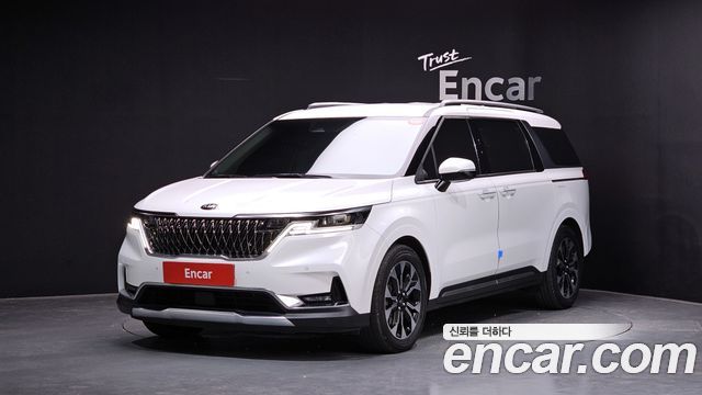 Kia Carnival 4-го поколения 9-Seater Noblesse - фото 0