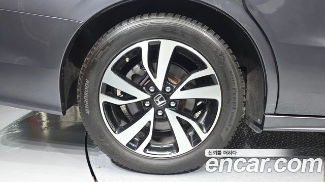 Honda Odyssey 3.5 5th - фото 4