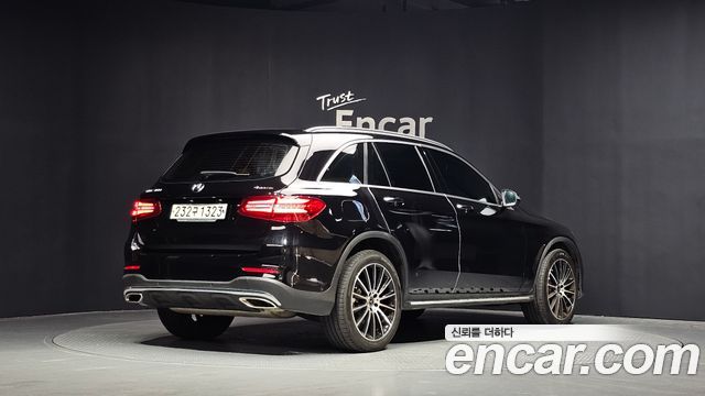 Mercedes-Benz GLC-Class X253 GLC300 4MATIC AMG Line - фото 1