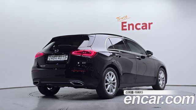 Mercedes-Benz A-Class W177 A220 Hatchback - фото 1
