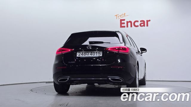 Mercedes-Benz A-Class W177 A220 Hatchback - фото 3