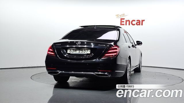 Mercedes-Benz S-Class W222 S560L 4MATIC - фото 3