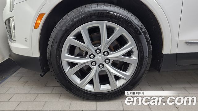 Cadillac XT5 3.6 Premium Luxury AWD - фото 4