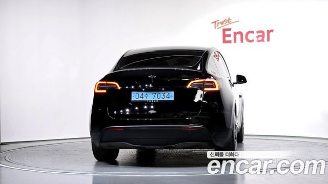 Tesla Model Y RWD - фото 3
