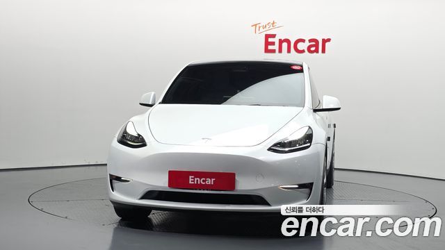 Tesla Model Y Long Range AWD - фото 2