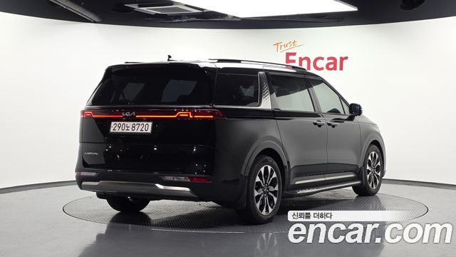 Kia Carnival 4-го поколения 9-Seater Signature - фото 1