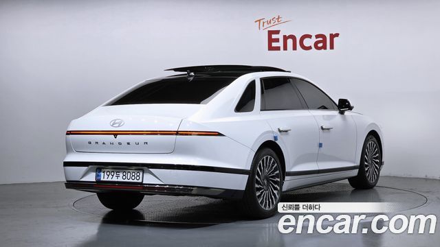 Hyundai Grandeur GN7 2,5 Gasoline 2WD Calligraphy - фото 1
