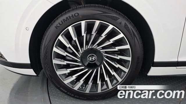 Hyundai Grandeur GN7 2,5 Gasoline 2WD Calligraphy - фото 4
