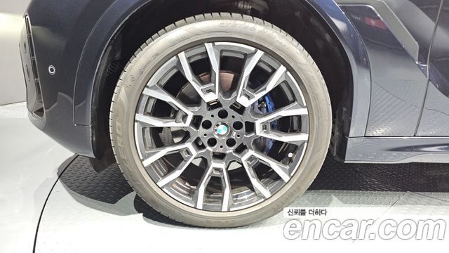 BMW X6 G06 xDrive40i M Sport - фото 4