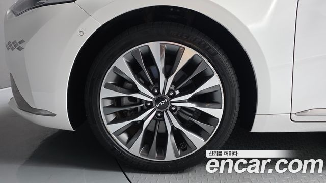 Kia K8 2.5 Gasoline 2WD Noblesse - фото 4