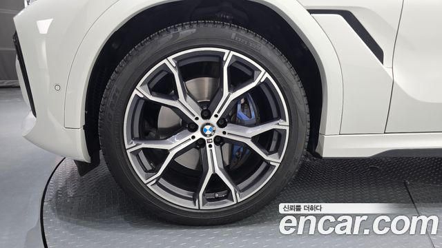 BMW X6 G06 xDrive40i M Sport - фото 4