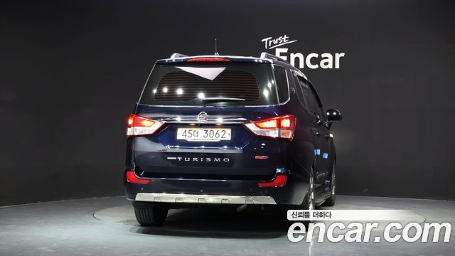 SsangYong Korando 4WD TX 9-seater - фото 3