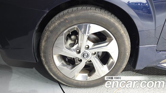 SsangYong Korando 4WD TX 9-seater - фото 4