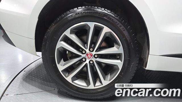 Jaguar F-PACE 20d R-Sport - фото 4