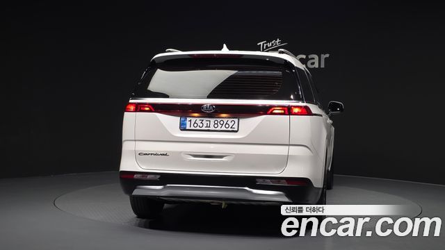 Kia Carnival 4-го поколения 9-Seater Noblesse - фото 3