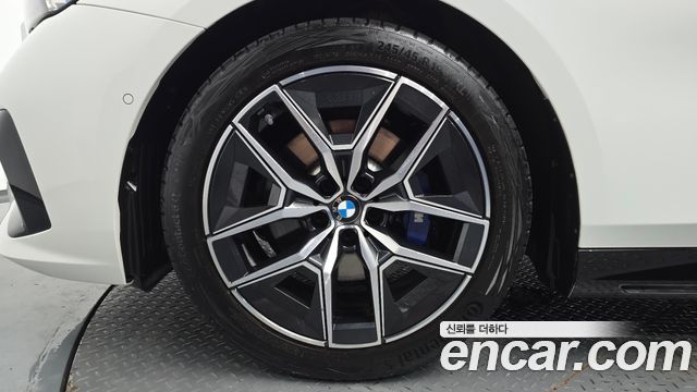 BMW 5-Series G60 520i M Sport - фото 3