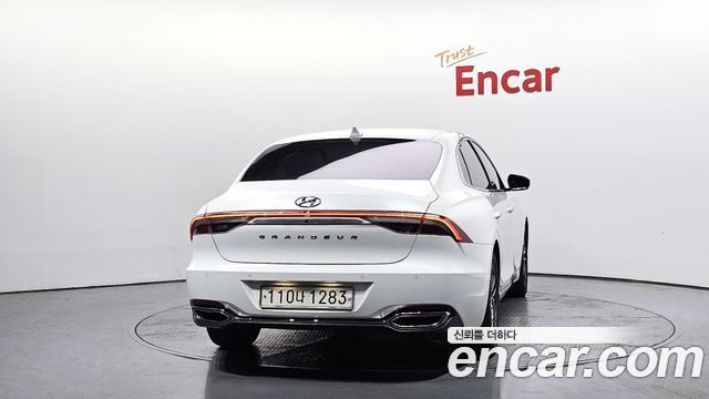 Hyundai Grandeur Новый IG 3.0 LPi Rent Car Premium - фото 3