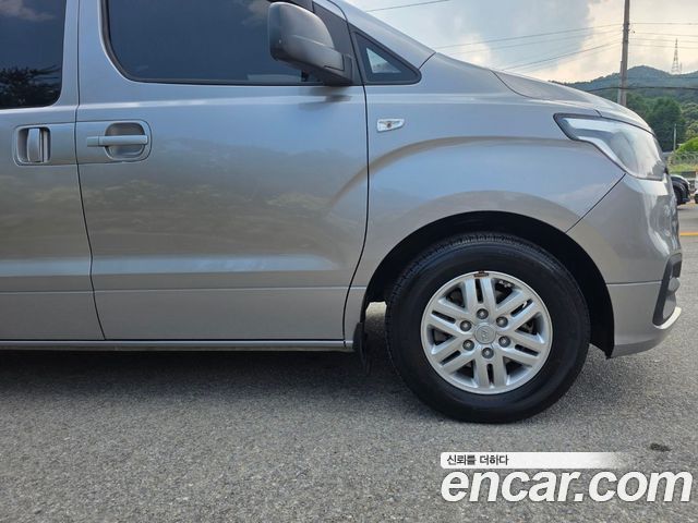 Hyundai Starex Новый Van 3-Seater Smart - фото 4
