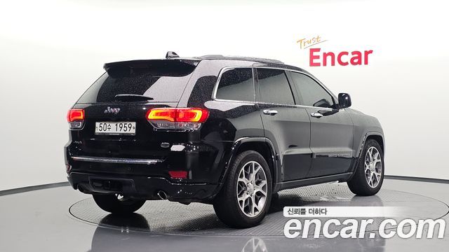 Jeep Cherokee 3.6 Overland WK2 - фото 1