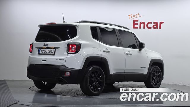 Jeep Renegade 2.4 Limited - фото 1