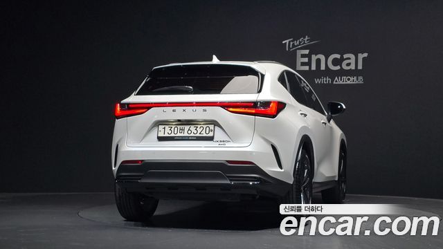Lexus NX 2-го поколения Premium - фото 3