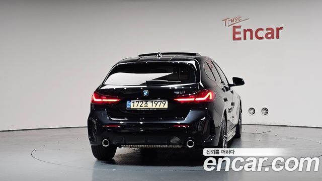 BMW 1-Series F40 120i M Sports - фото 3