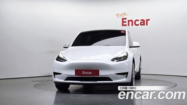 Tesla Model Y RWD - фото 2