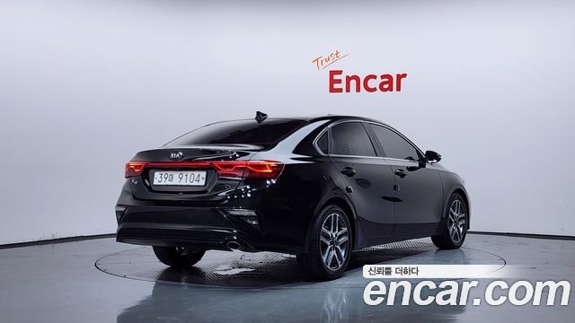 Kia K3 Совершенно новый Luxury - фото 1
