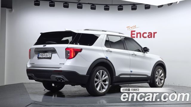 Ford Explorer 6-го поколения 3.0 Platinum 4WD - фото 1