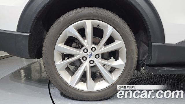 Ford Explorer 6-го поколения 3.0 Platinum 4WD - фото 4