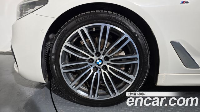 BMW 5-Series G30 520d M Sport Package Plus - фото 4